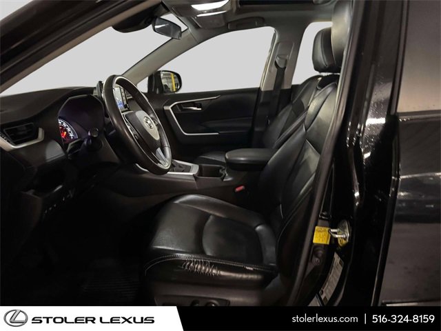 Used 2022 Toyota RAV4 XLE image 18