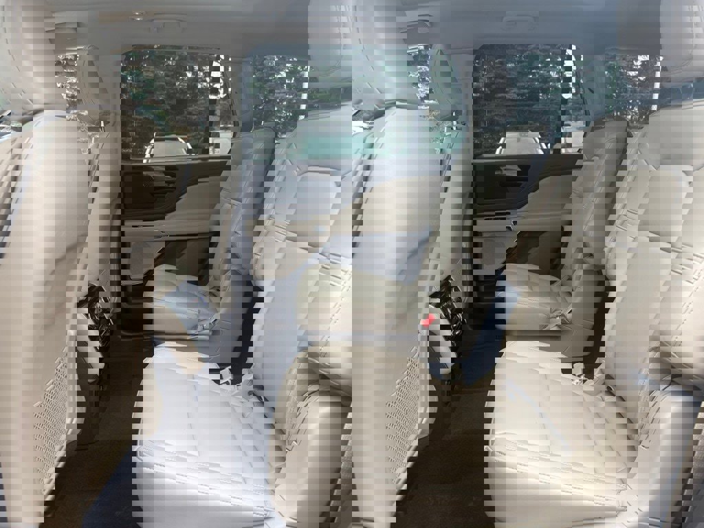 Used 2023 Lincoln Aviator AWD w/ Premium Package image 32