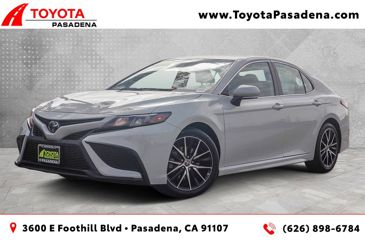 Used 2023 Toyota Camry SE