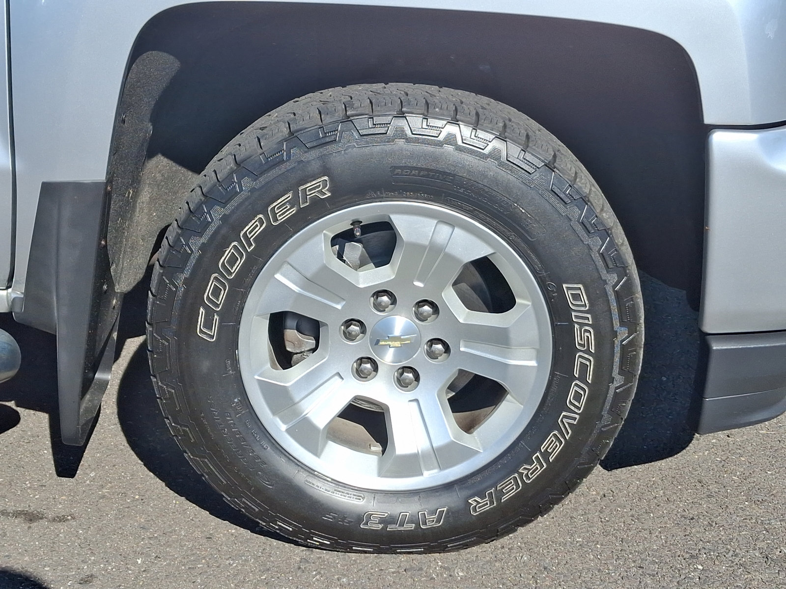 Used 2018 Chevrolet Silverado 1500 LT w/ All Star Edition image 8