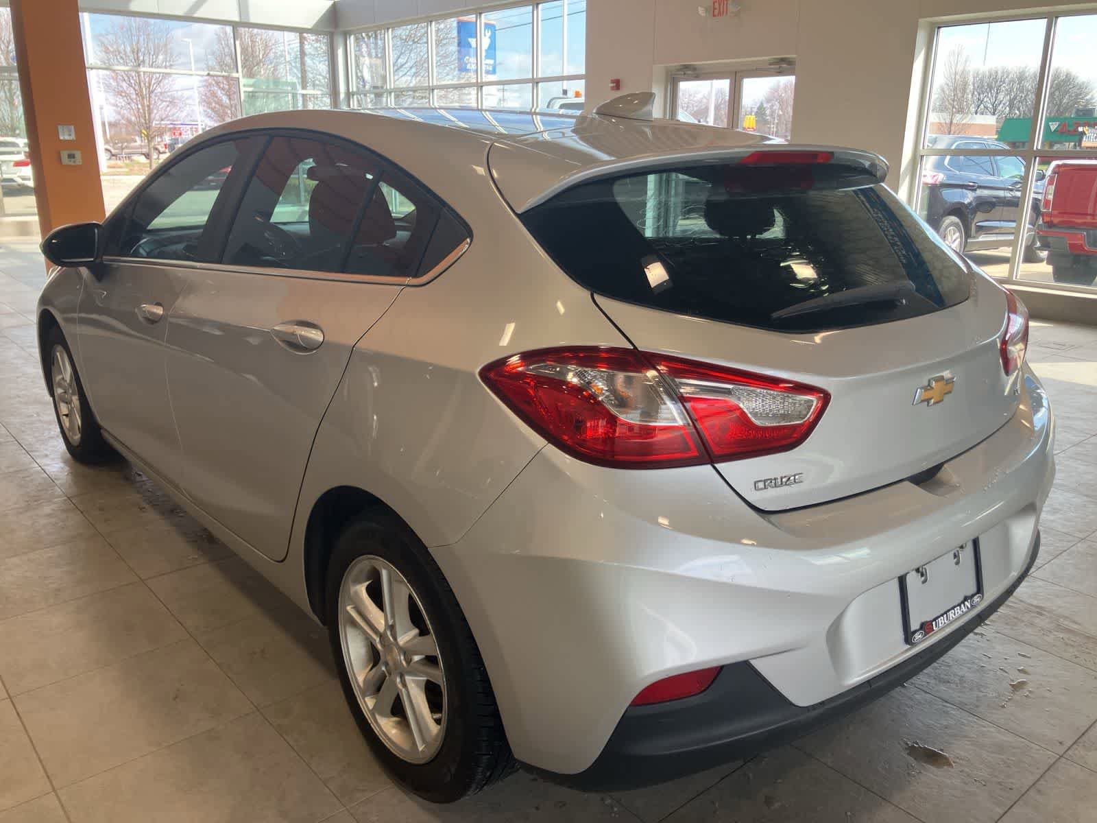 Used 2017 Chevrolet Cruze LT w/ Convenience Package image 7