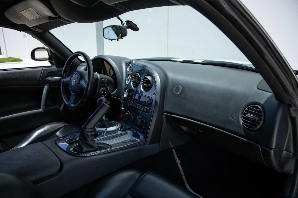 Used 2006 Dodge Viper SRT-10 RWD image 23