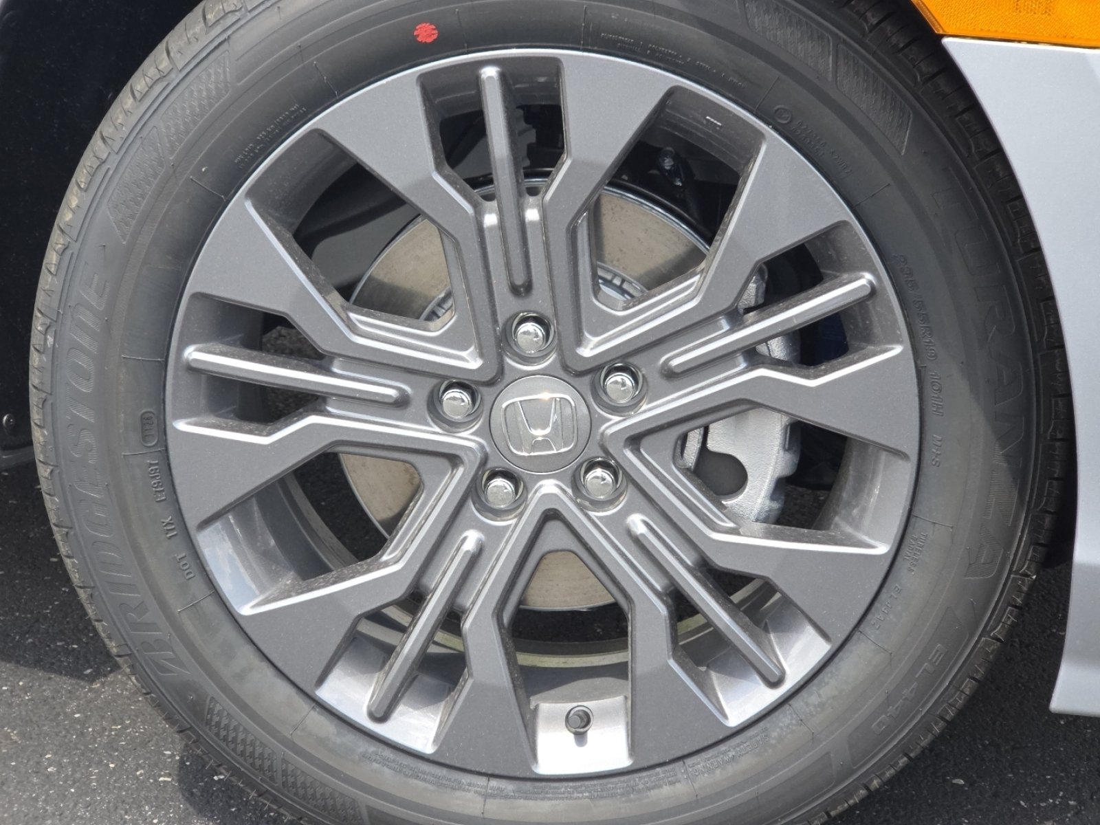 New 2026 Honda Odyssey Touring image 12