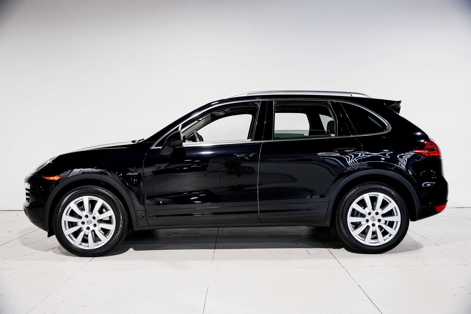 Used 2013 Porsche Cayenne Diesel AWD/4WD image 7