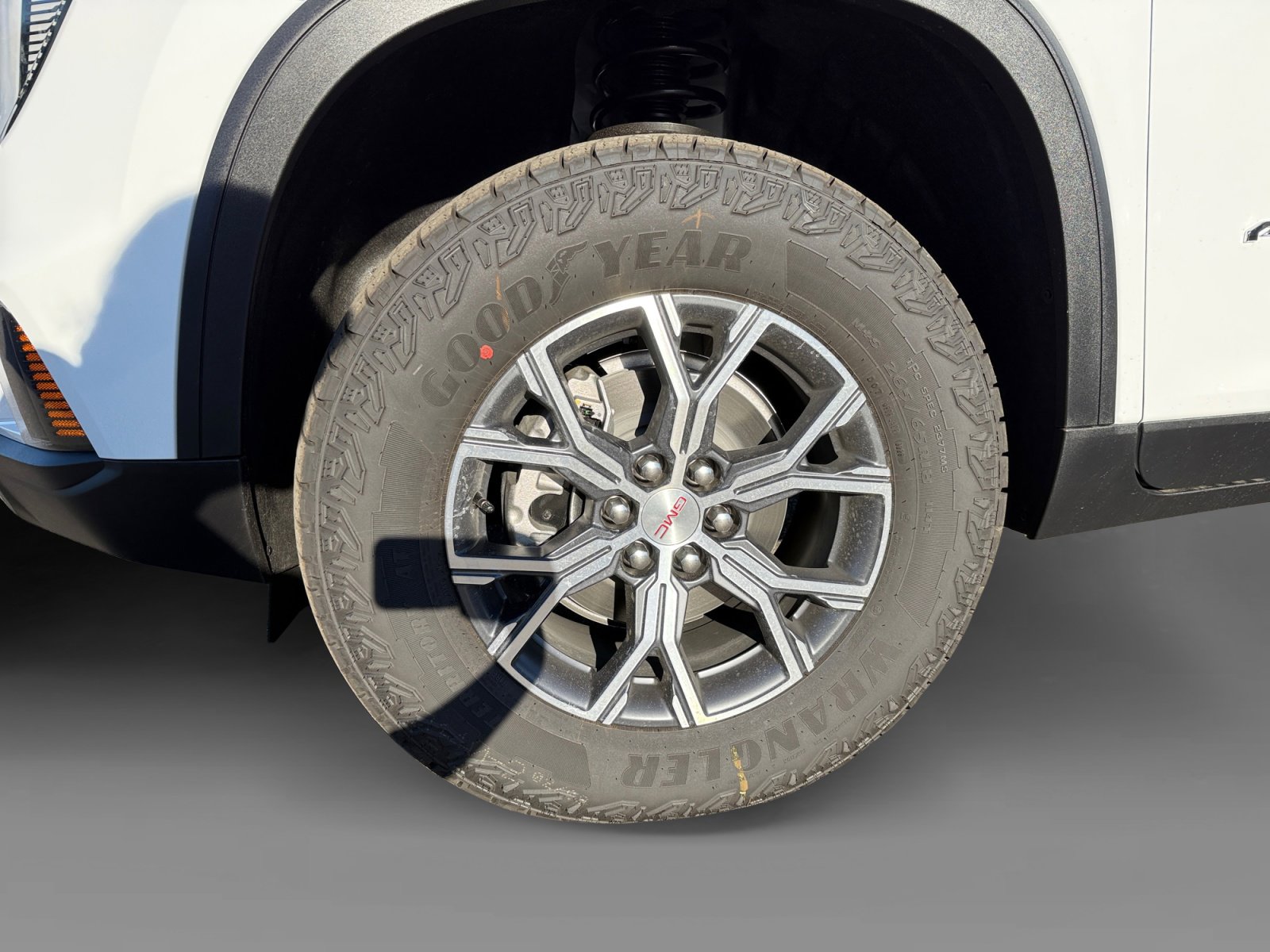 New 2026 GMC Acadia AT4 w/ Luxury Package image 9