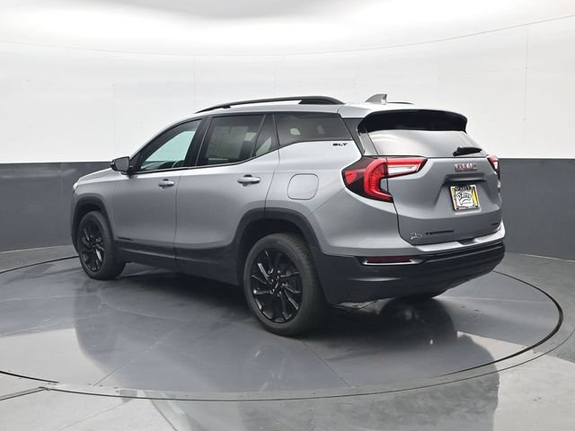 Used 2023 GMC Terrain SLT w/ Tech Package AWD/4WD image 7
