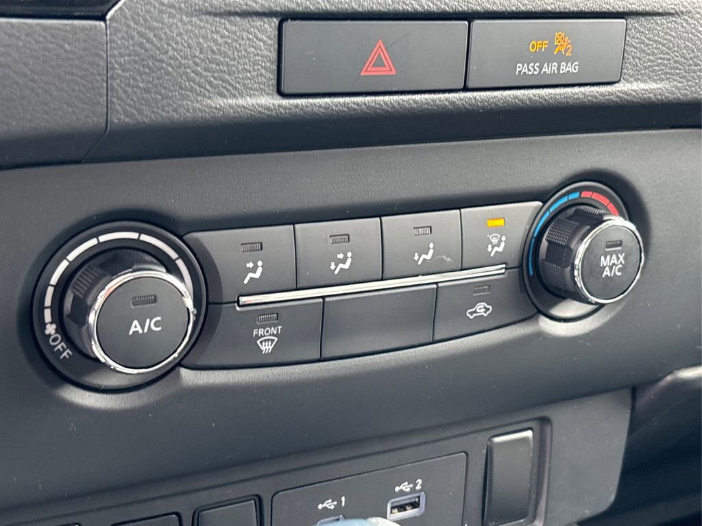 Used 2022 Nissan Frontier SV w/ Technology Package image 26