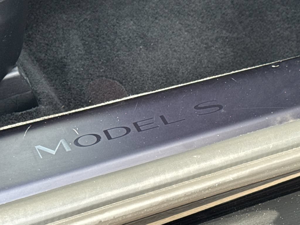 Used 2022 Tesla Model S AWD/4WD image 17