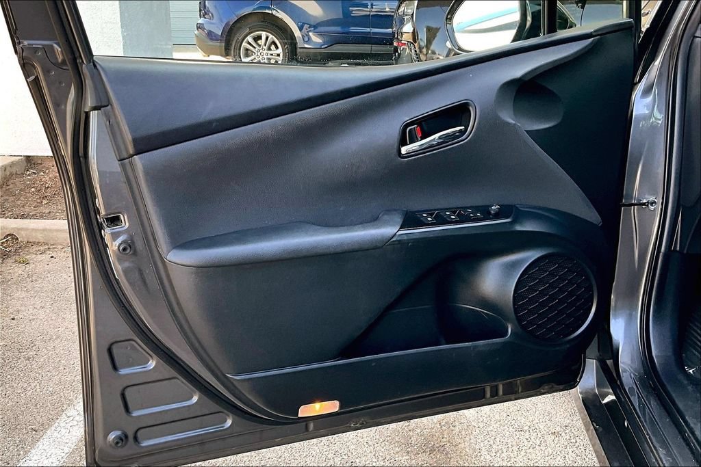 Used 2016 Toyota Prius Four Touring w/ Preferred Accessory Package FWD image 20