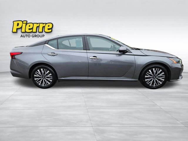Used 2023 Nissan Altima 2.5 SV image 6