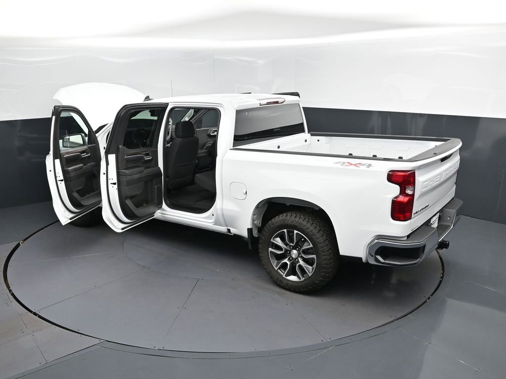 Used 2023 Chevrolet Silverado 1500 LT AWD/4WD image 40