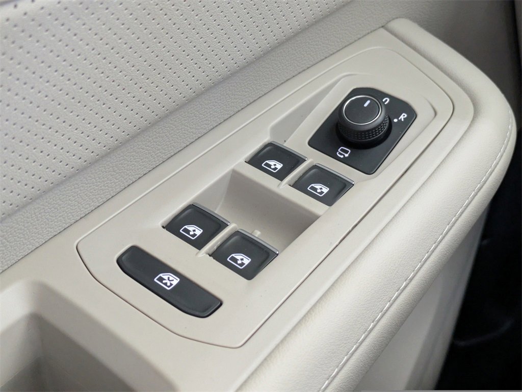 New 2026 Volkswagen Atlas SEL Premium R-Line image 27