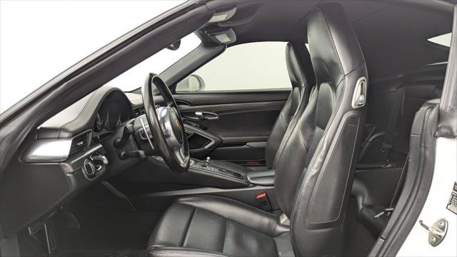 Used 2015 Porsche 911 Turbo S w/ High-end Infotainment Package AWD/4WD image 14