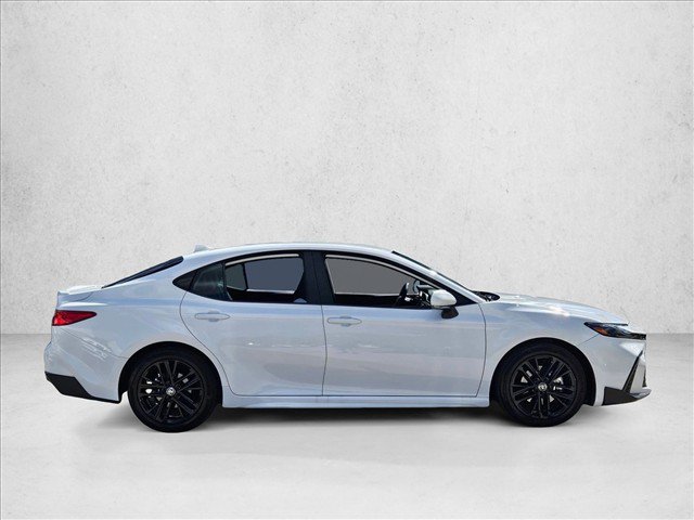 Used 2026 Toyota Camry SE FWD image 4