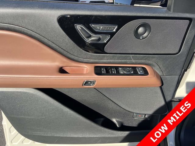 Used 2025 Lincoln Aviator Reserve w/ Illumination Package image 18