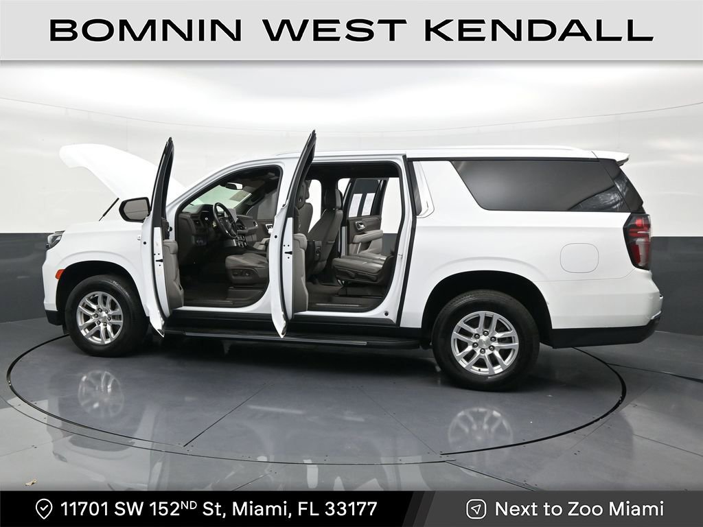 Used 2022 Chevrolet Suburban LT image 31