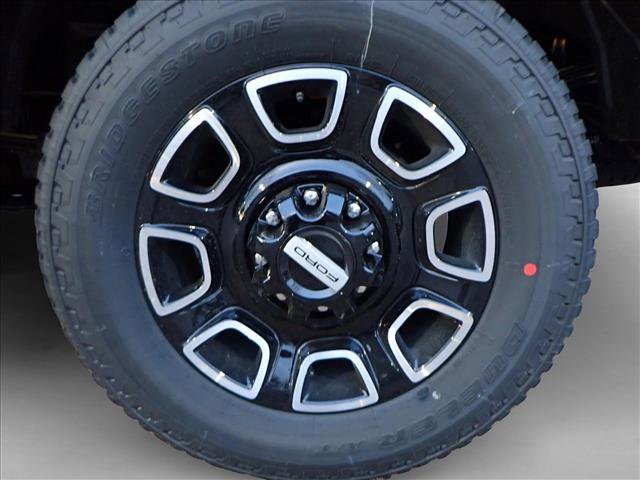 New 2026 Ford F250 Platinum image 7
