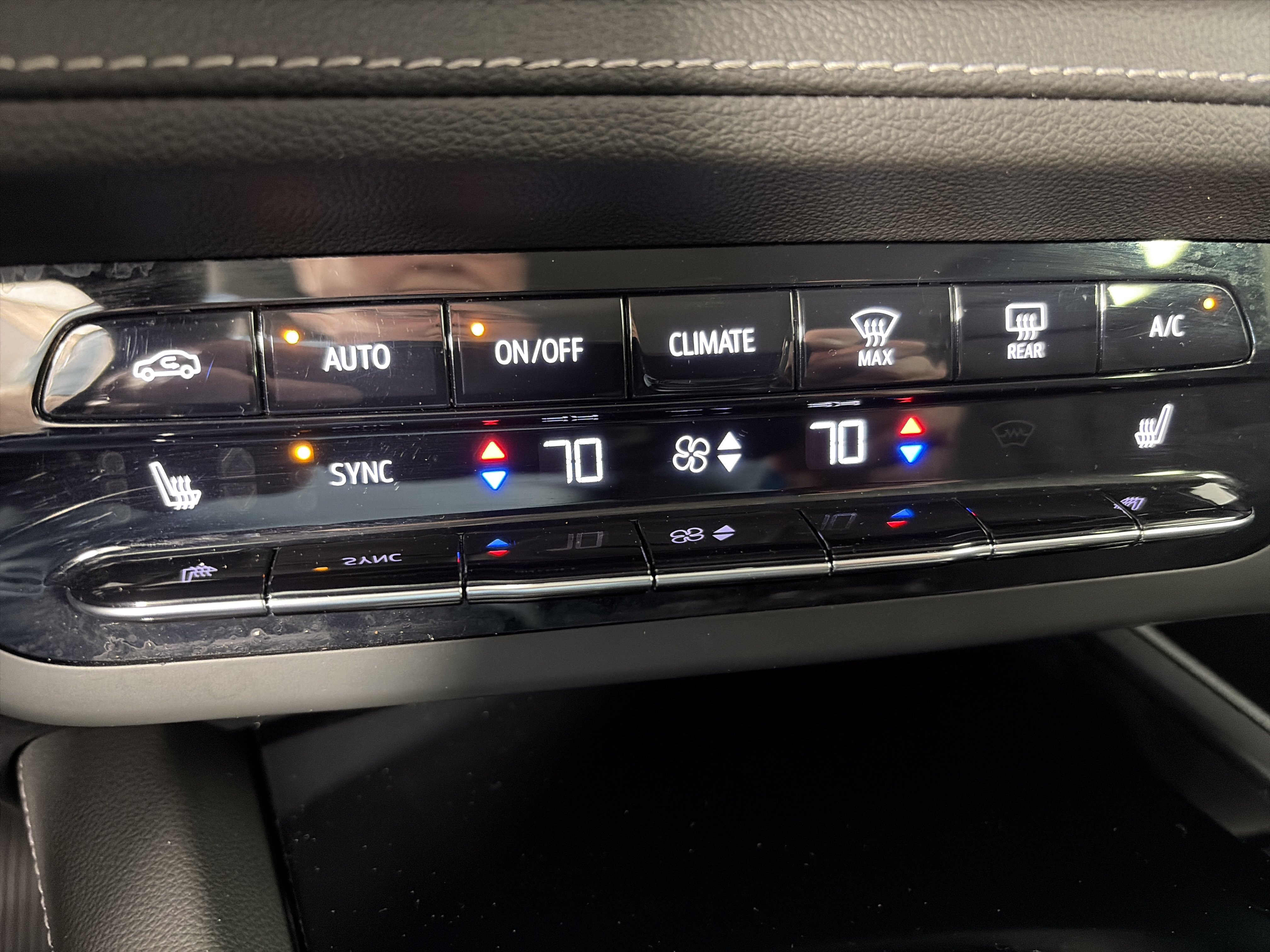 Used 2023 Buick Envision Preferred AWD/4WD image 23