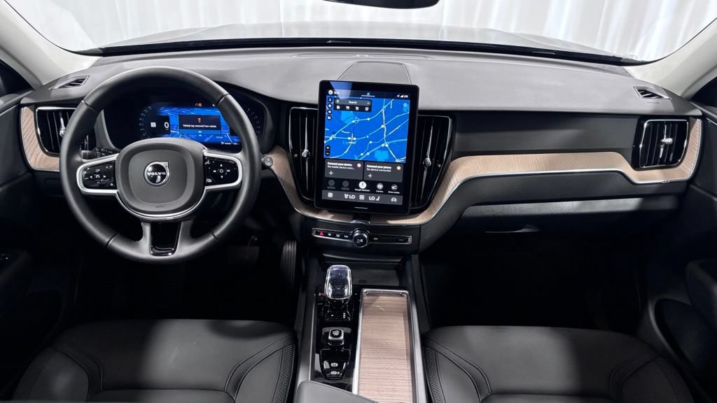 Certified 2026 Volvo XC60 B5 Plus AWD/4WD image 2