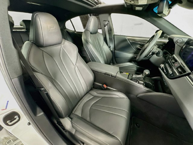 Used 2024 Lexus ES 350 F Sport w/ Technology Package FWD image 37