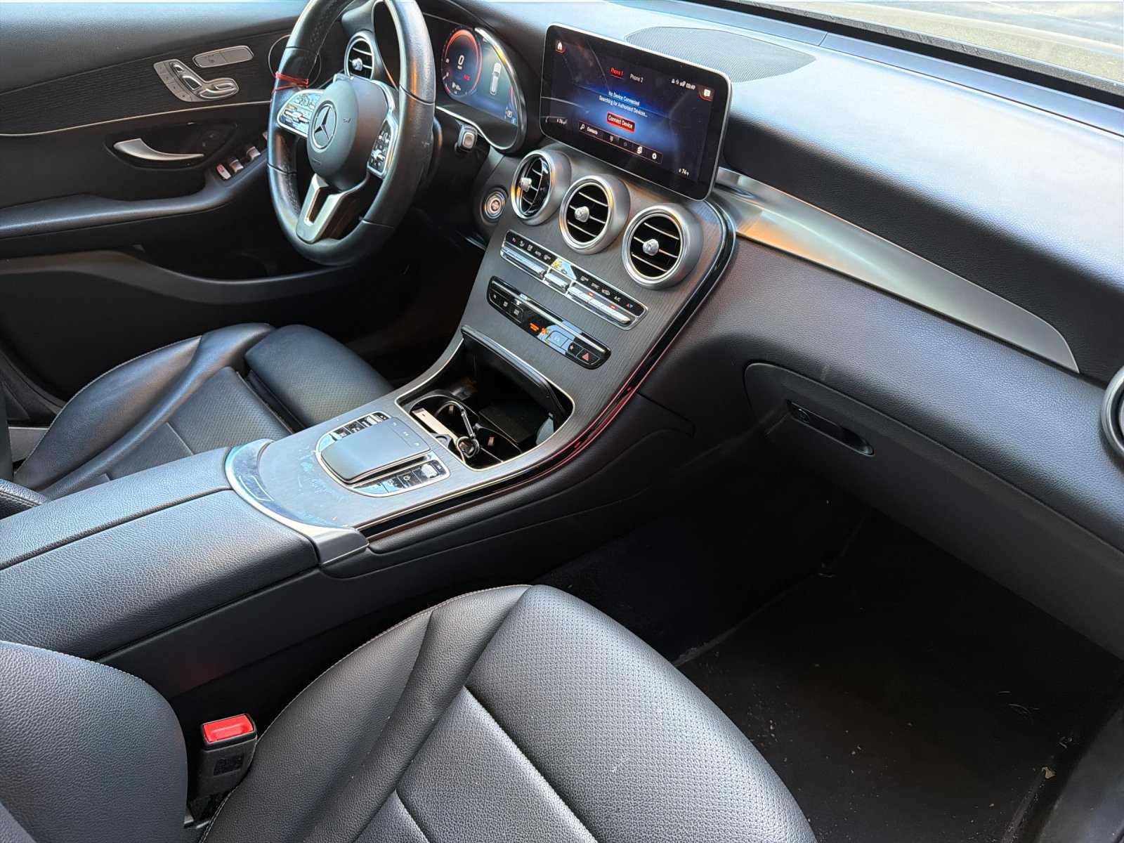 Used 2022 Mercedes-Benz GLC 300 4MATIC image 12
