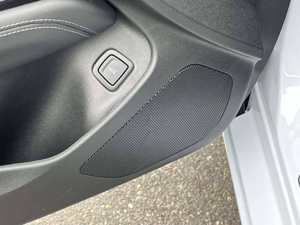 New 2026 Cadillac CT4 Luxury image 17