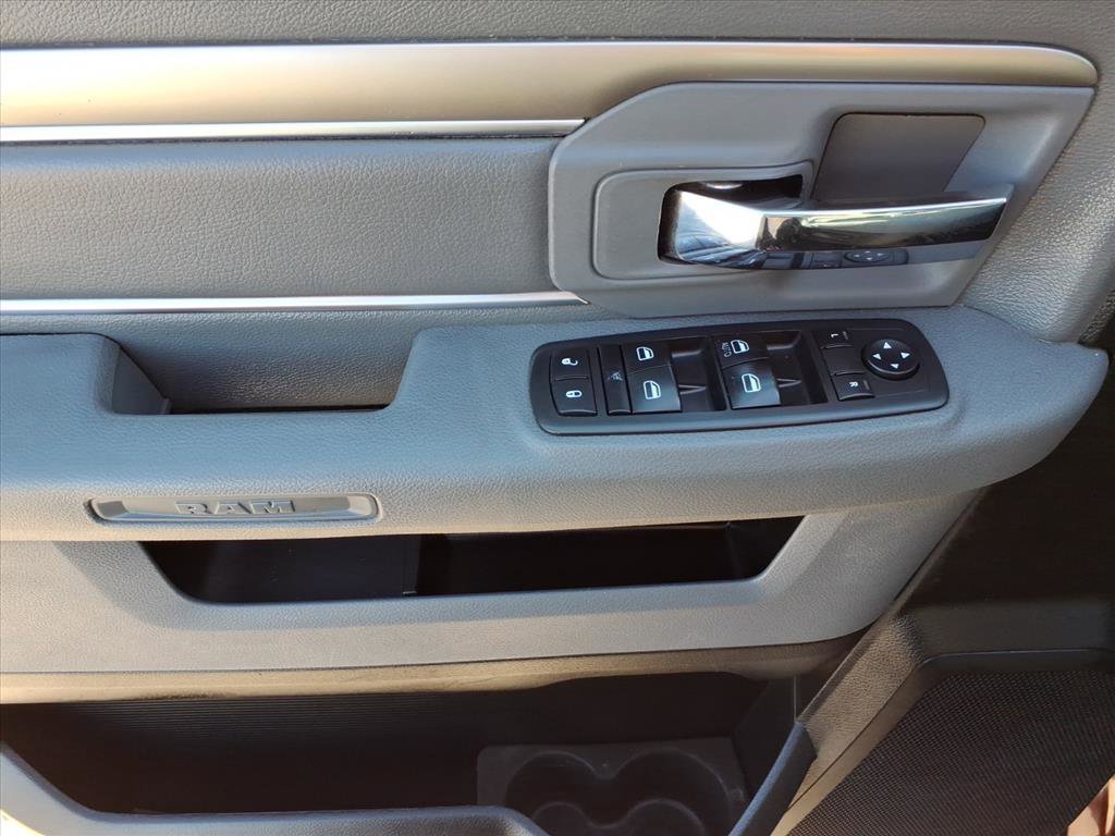 Used 2020 RAM 1500 Classic SLT image 20