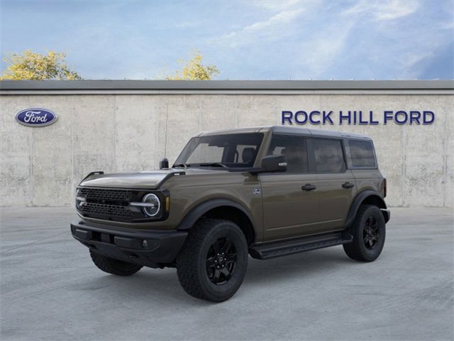 New 2025 Ford Bronco Outer Banks w/ Black Appearance Package image 2