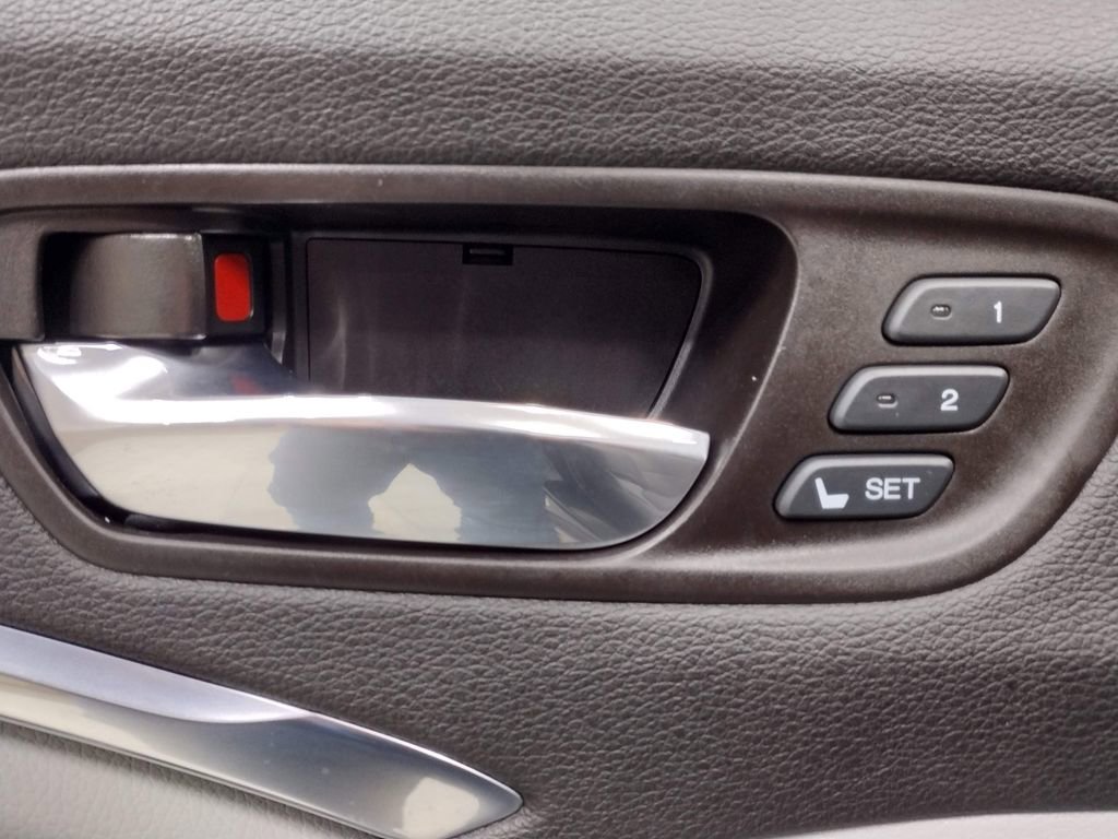 Used 2016 Acura MDX SH-AWD w/ Technology Package image 21