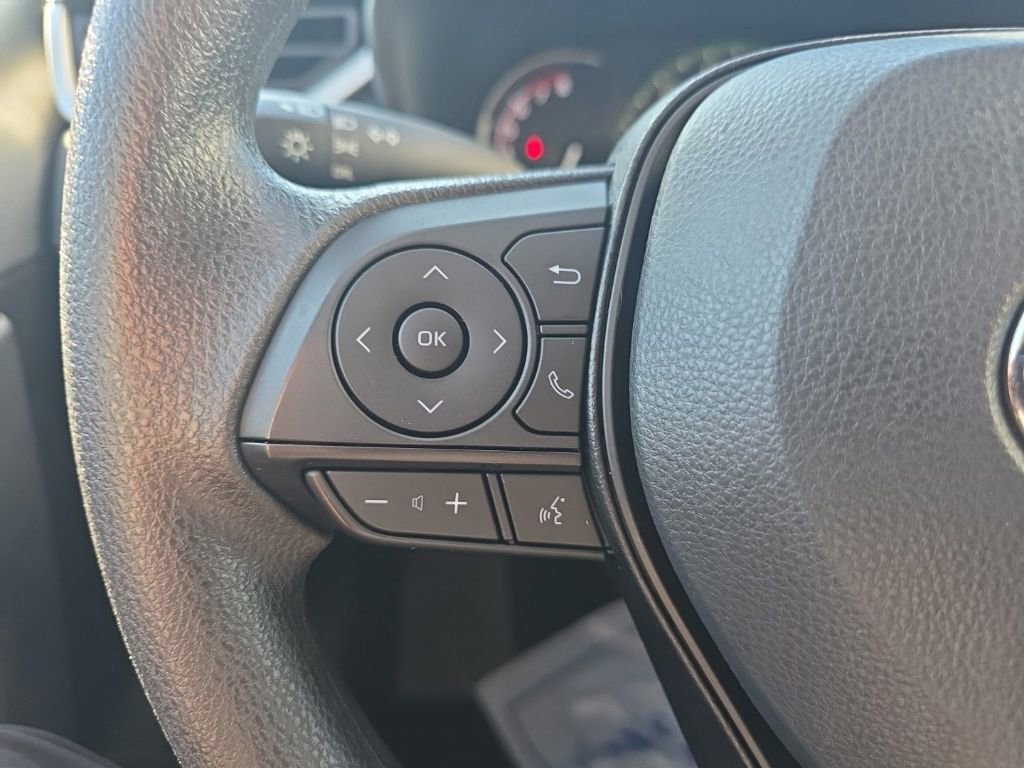 Used 2025 Toyota RAV4 LE image 22