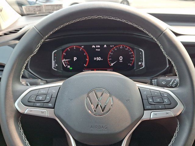 Certified 2022 Volkswagen Taos SEL AWD/4WD image 25