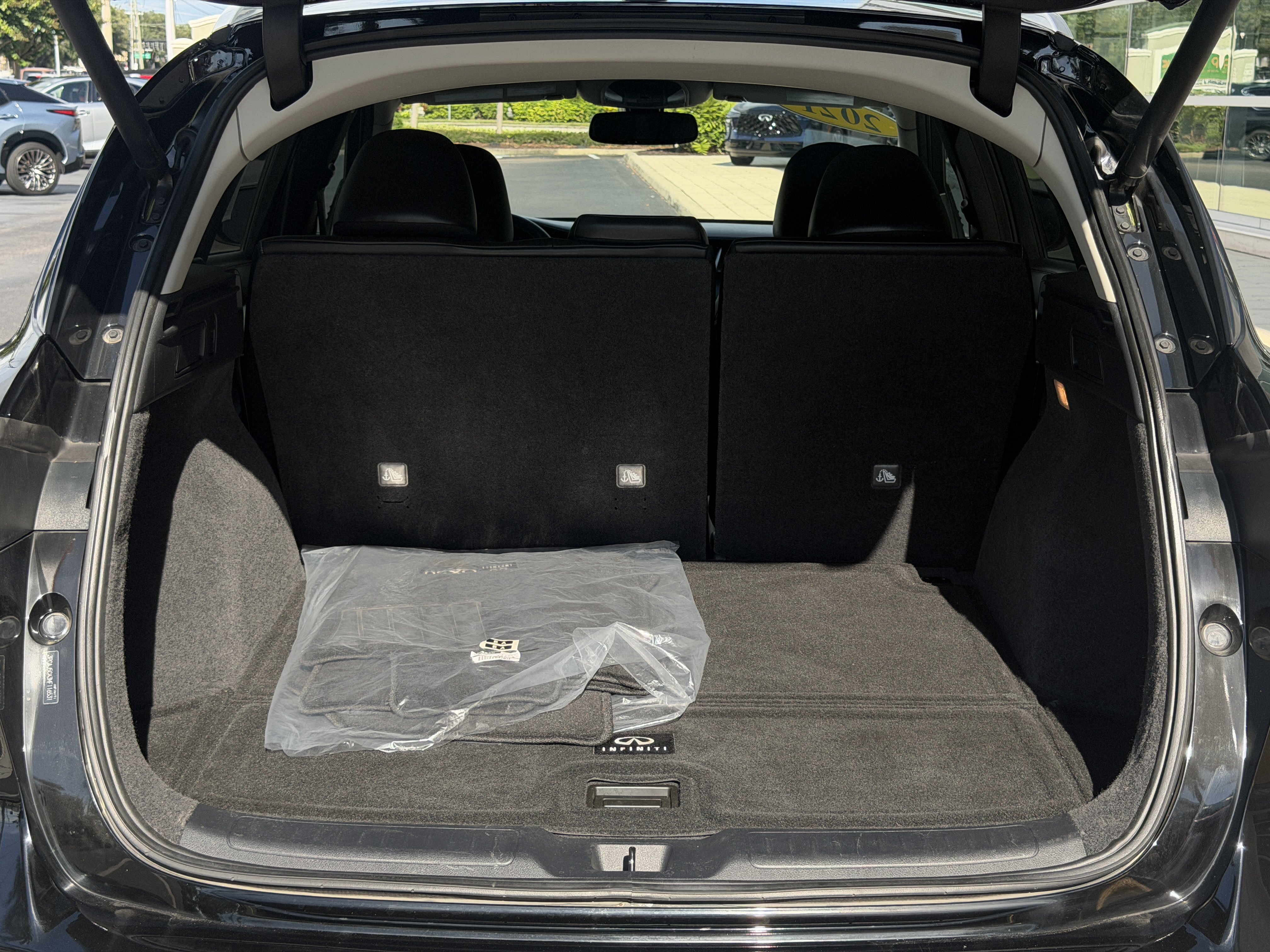 Certified 2021 INFINITI QX50 Essential FWD image 10