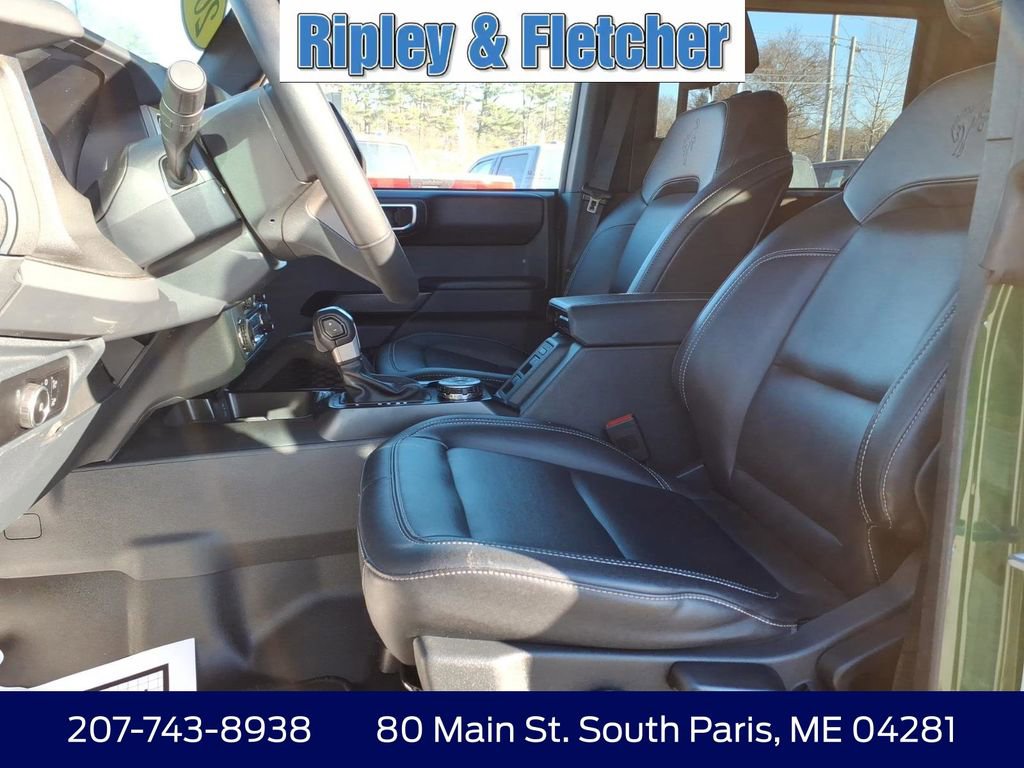 Used 2025 Ford Bronco Badlands image 11