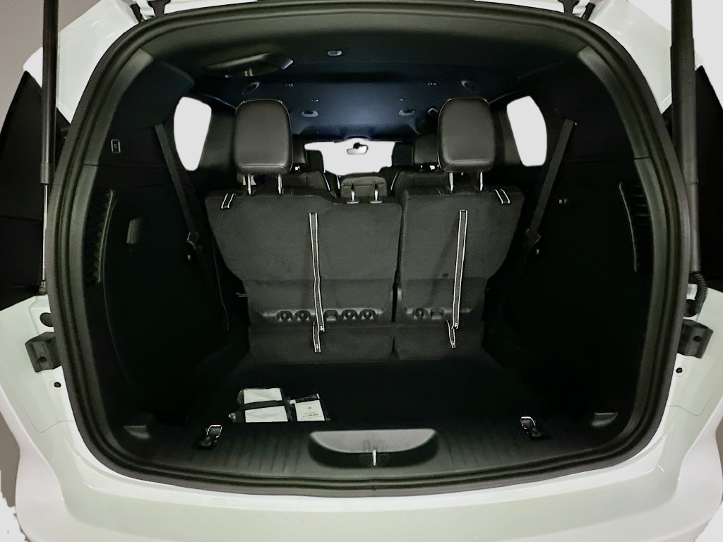 New 2026 Chrysler Pacifica Select FWD image 29