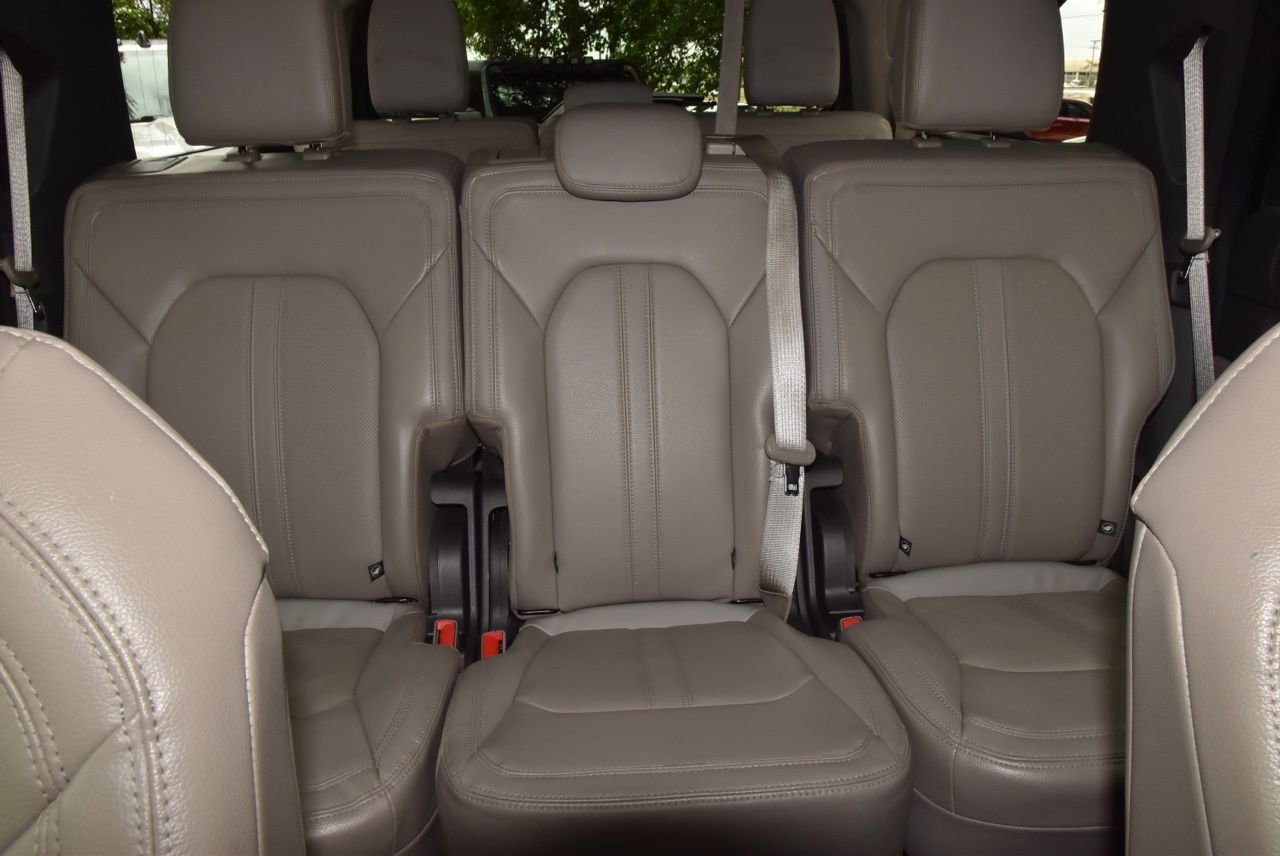 Used 2021 Ford Expedition Limited image 21