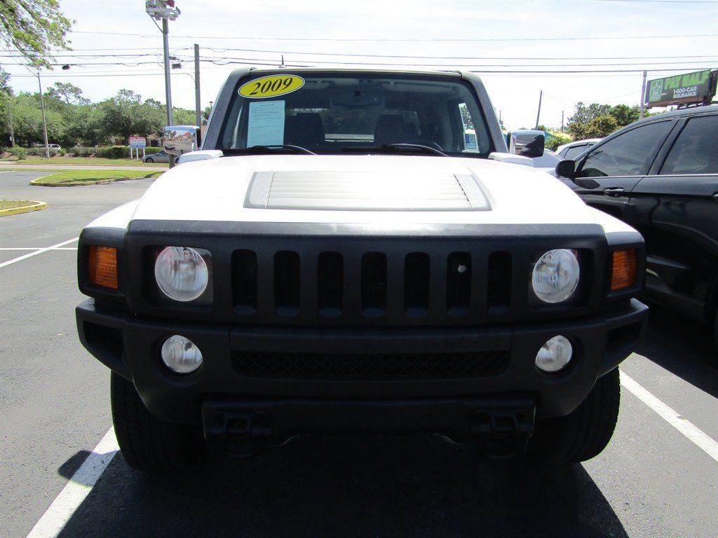 Used 2009 HUMMER H3T Alpha AWD/4WD image 2
