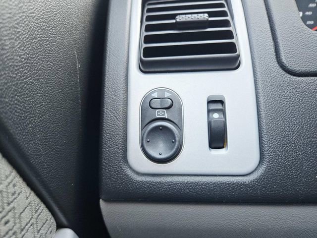 Used 2009 Chevrolet Equinox LT image 26