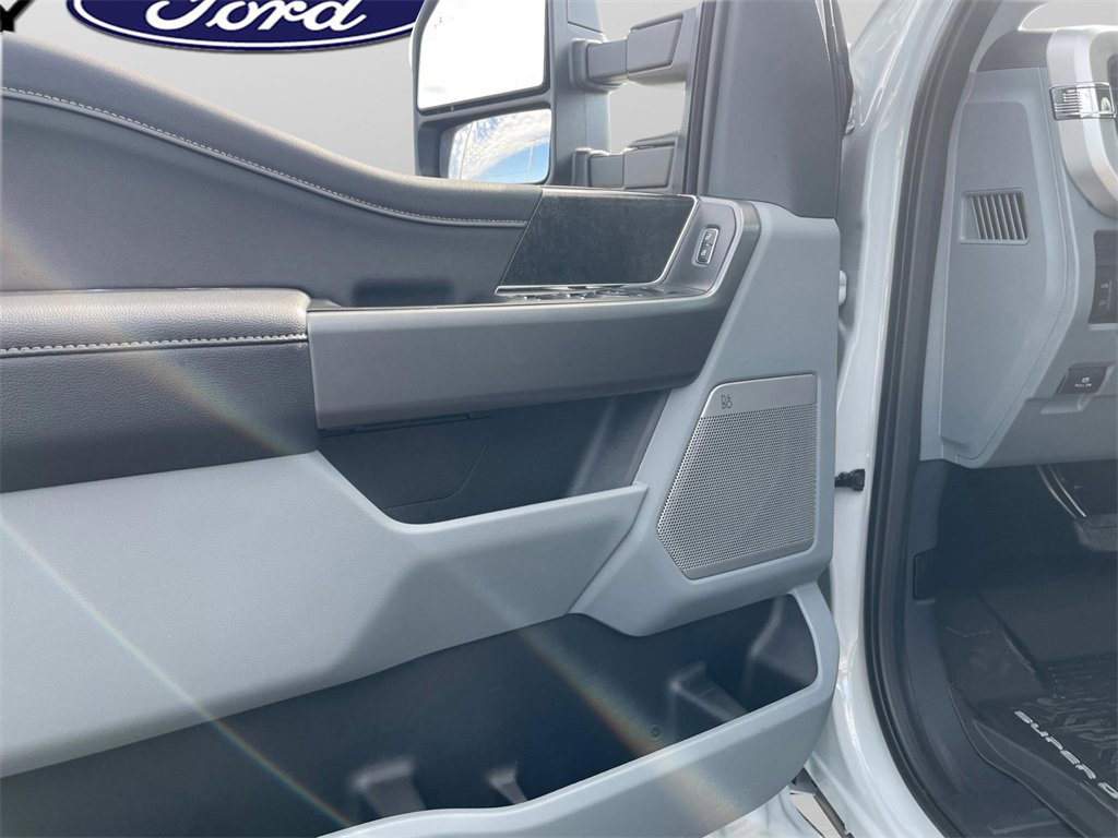 New 2026 Ford F350 XLT image 17