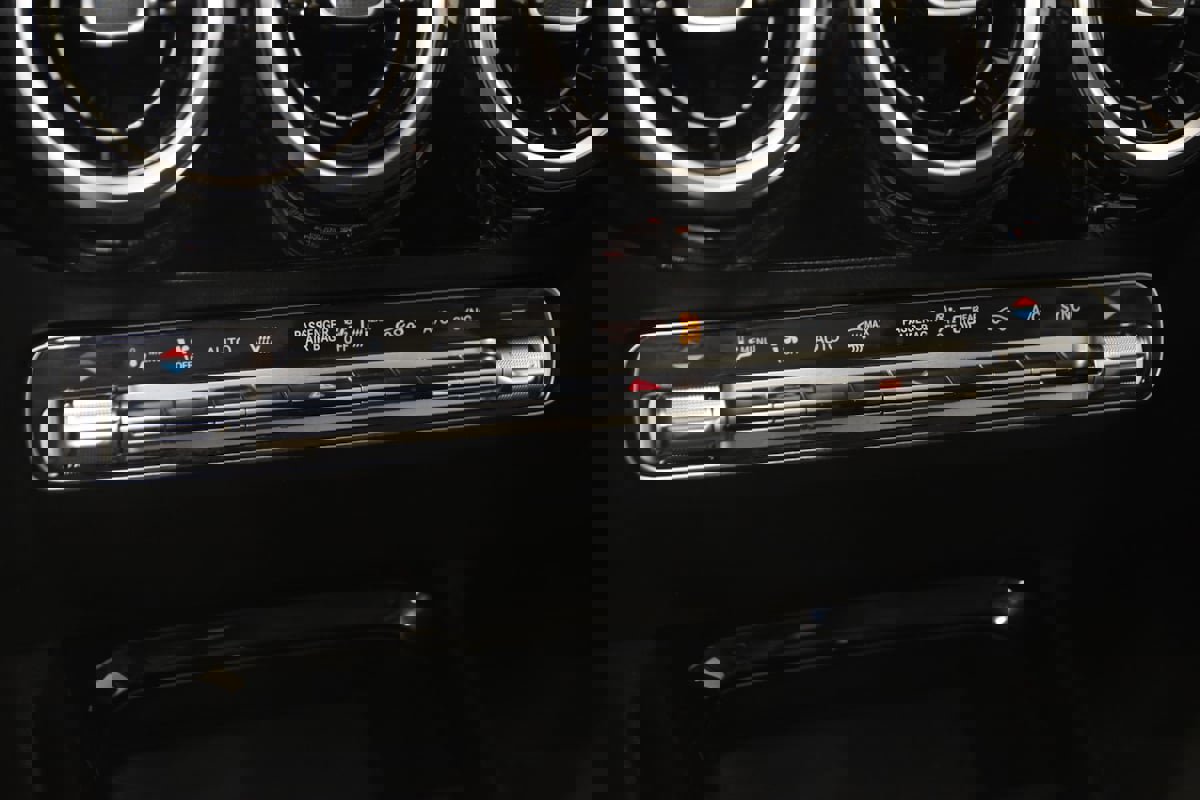 Used 2022 Mercedes-Benz GLA 250 4MATIC image 33