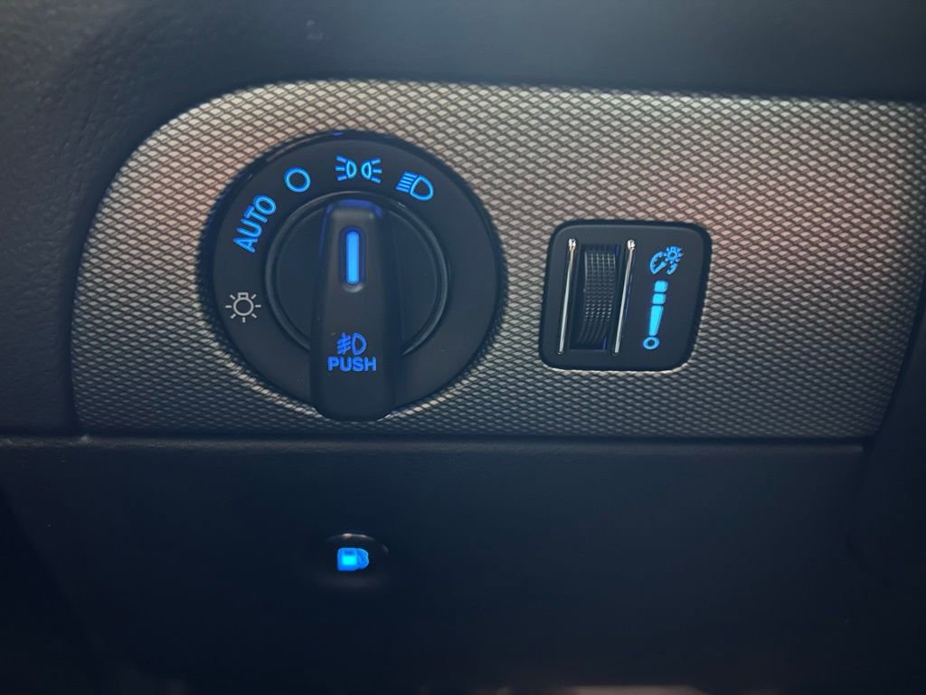 Used 2019 Dodge Durango R/T w/ Technology Group image 7