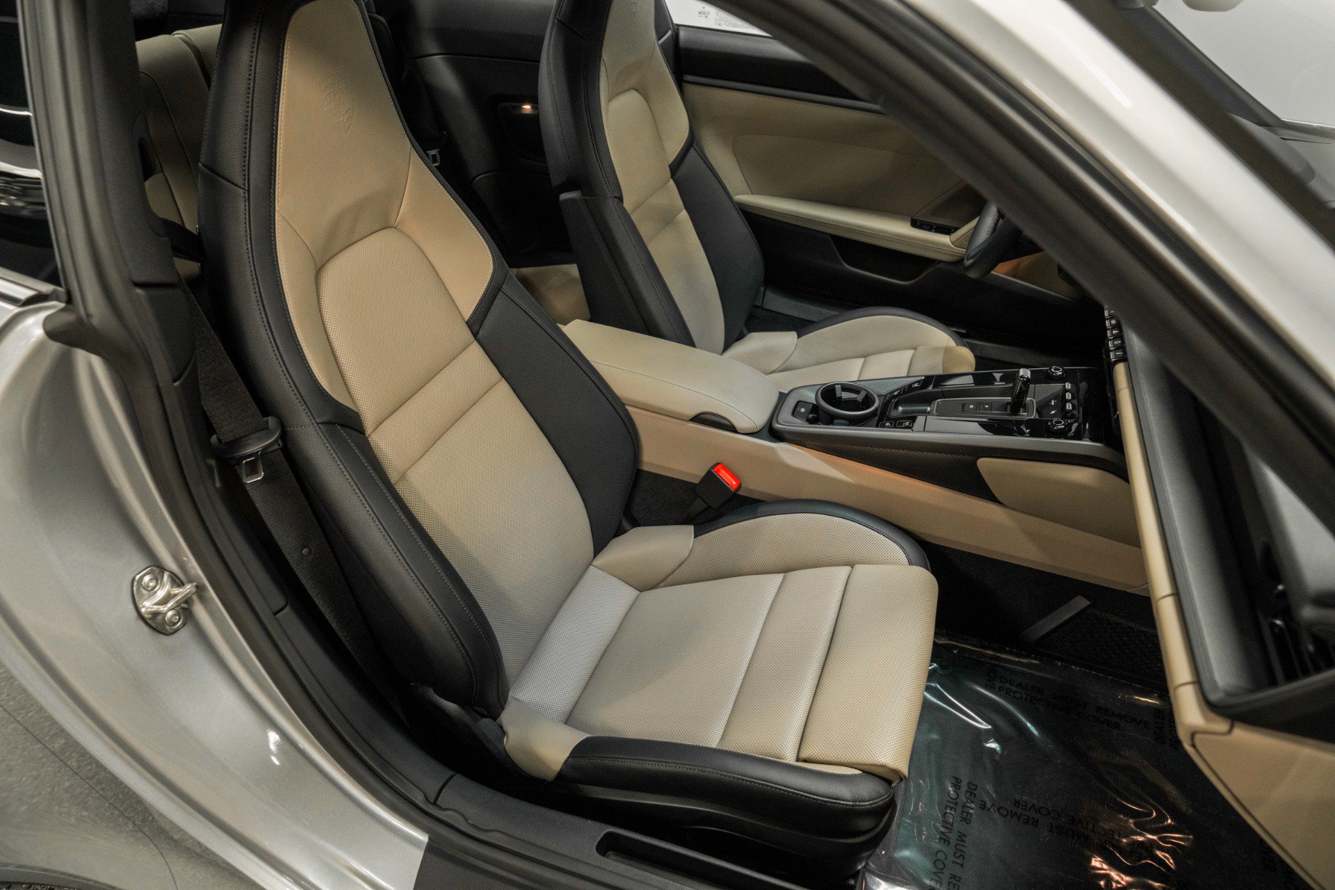 Used 2025 Porsche 911 Carrera image 24