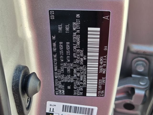 Used 2023 Toyota Highlander XLE FWD image 41