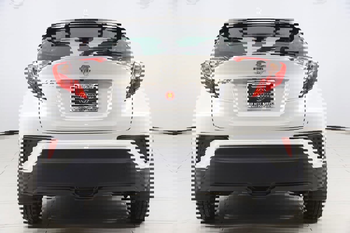 Used 2021 Toyota C-HR LE image 42