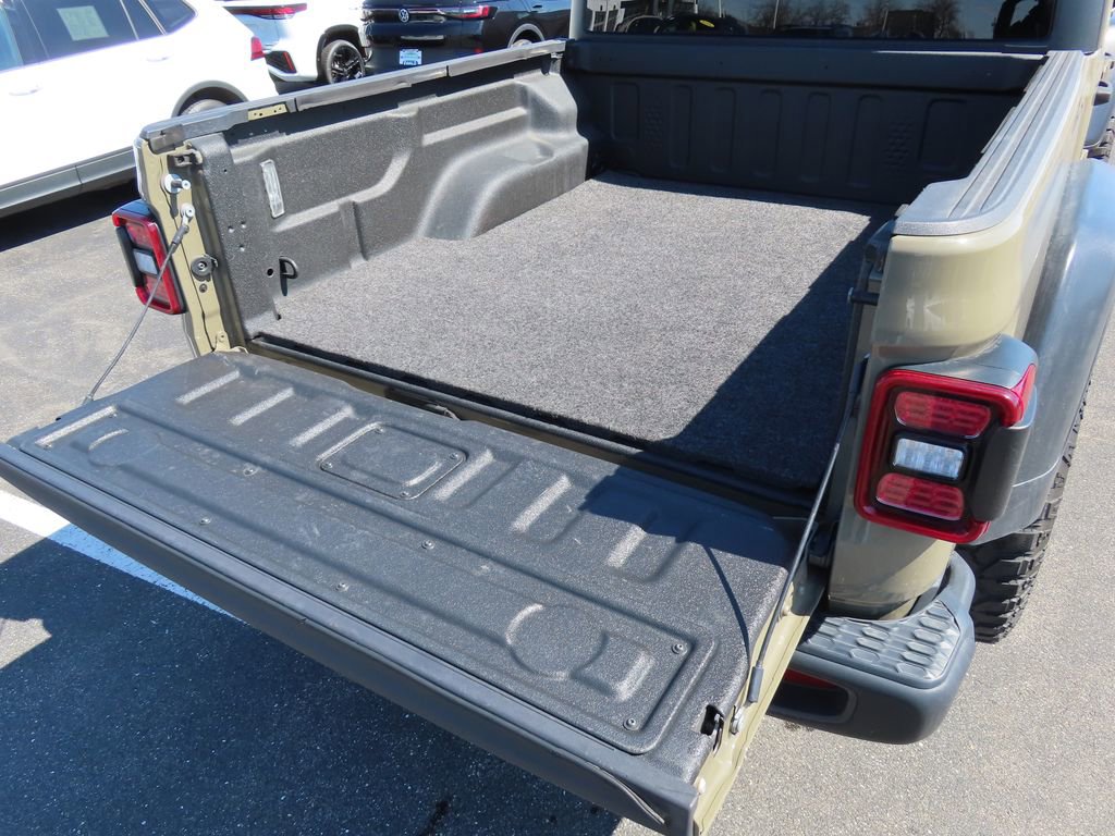 Used 2020 Jeep Gladiator Sport w/ Quick Order Package 24S image 15