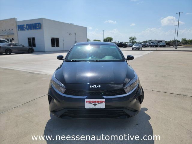 Used 2024 Kia Forte LXS FWD image 2