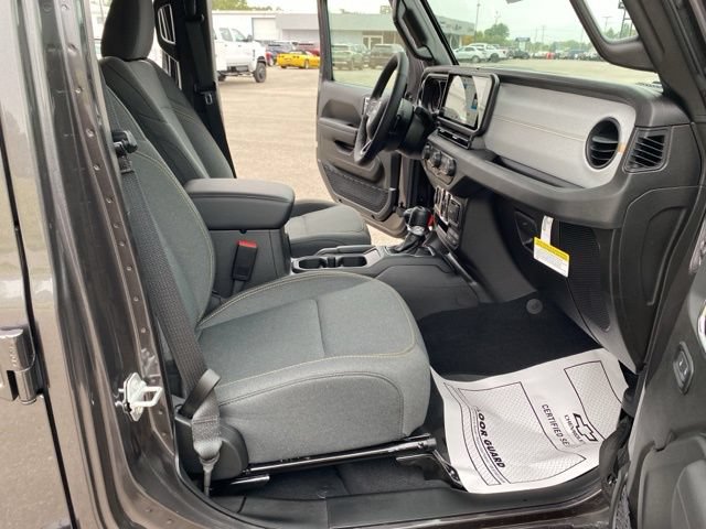 New 2025 Jeep Wrangler Unlimited Sport AWD/4WD image 29