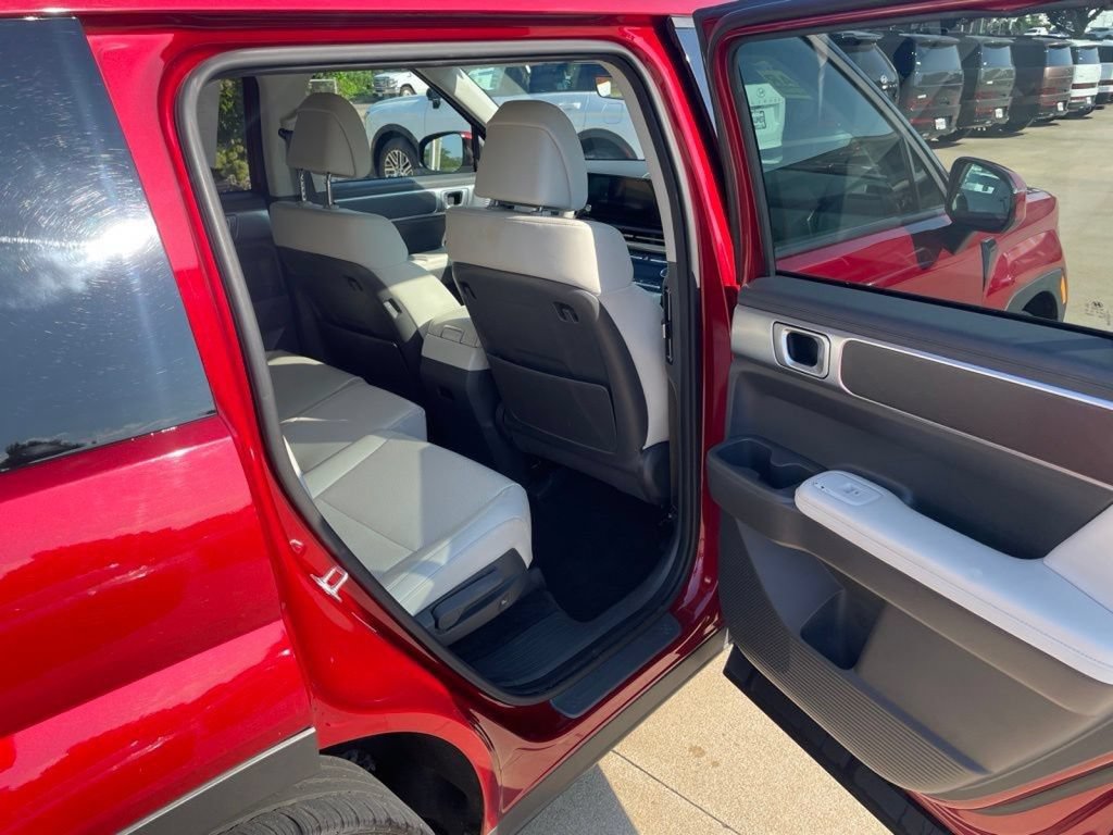 Used 2024 Hyundai Santa Fe SEL AWD/4WD image 19