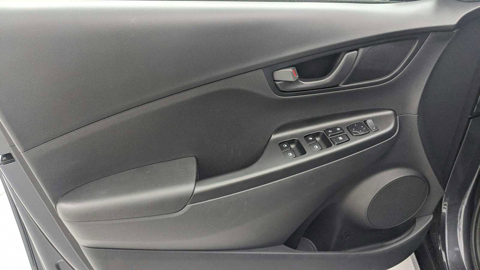 Used 2022 Hyundai Kona SEL w/ Cargo Package AWD/4WD image 14