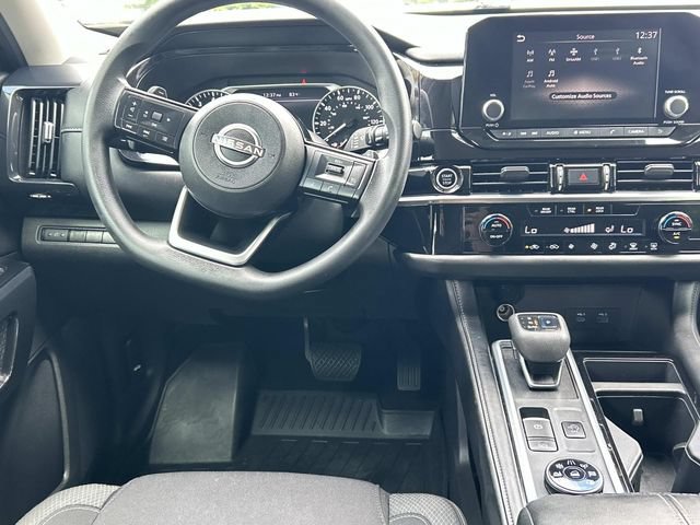 Used 2022 Nissan Pathfinder S AWD/4WD image 22