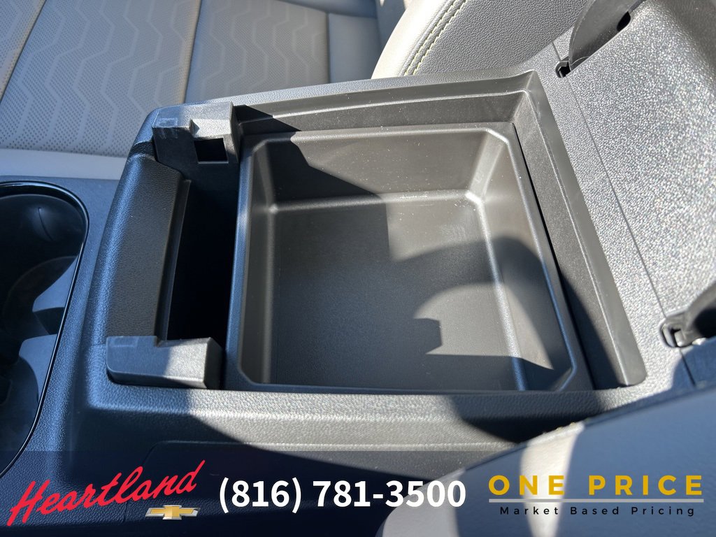 Used 2024 Chevrolet Colorado ZR2 w/ ZR2 Convenience Package III image 44